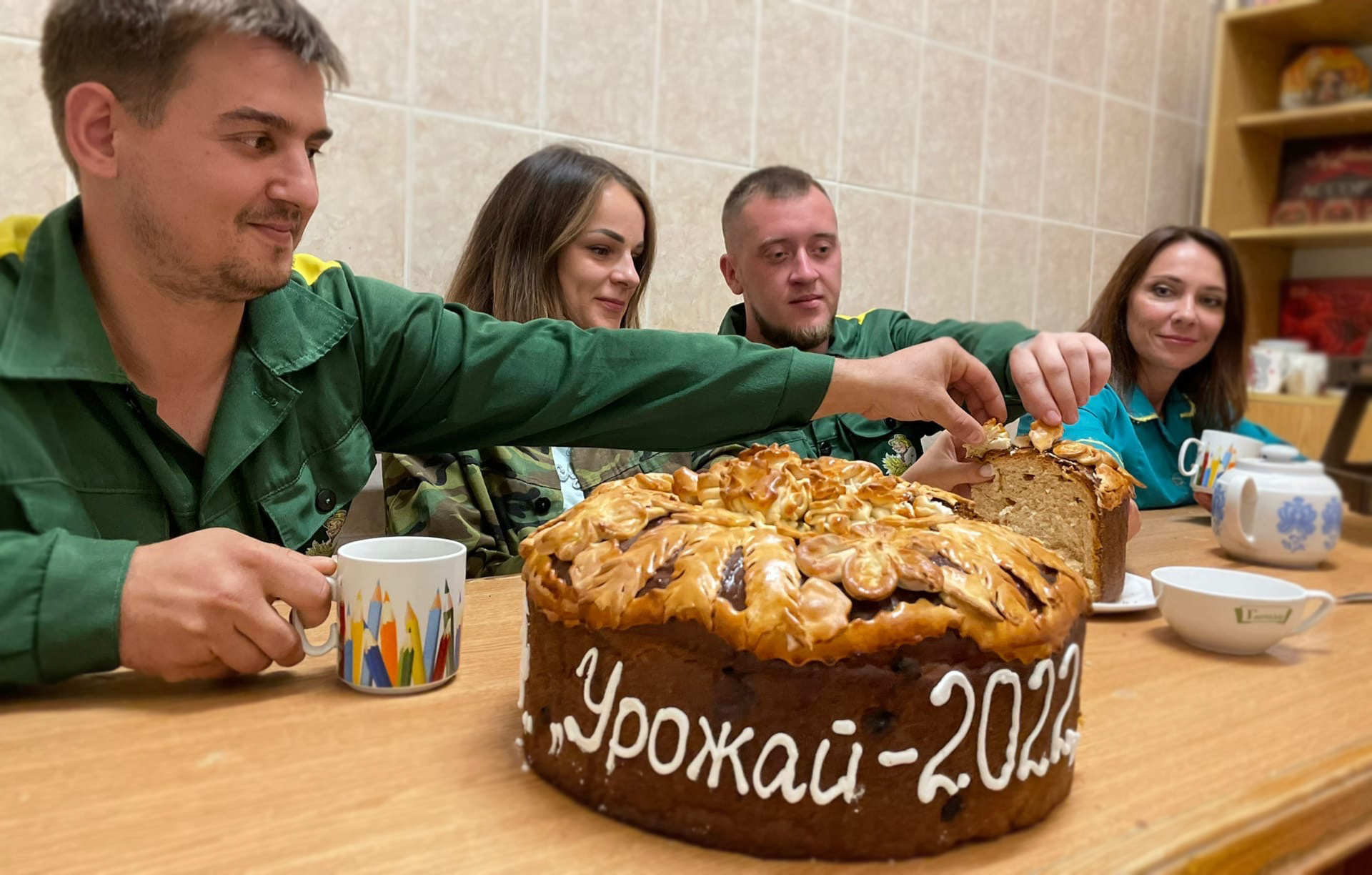 ОАО "Барановичхлебопродукт" поздравляет хлеборобов района с успешным окончанием Жатвы - 2022